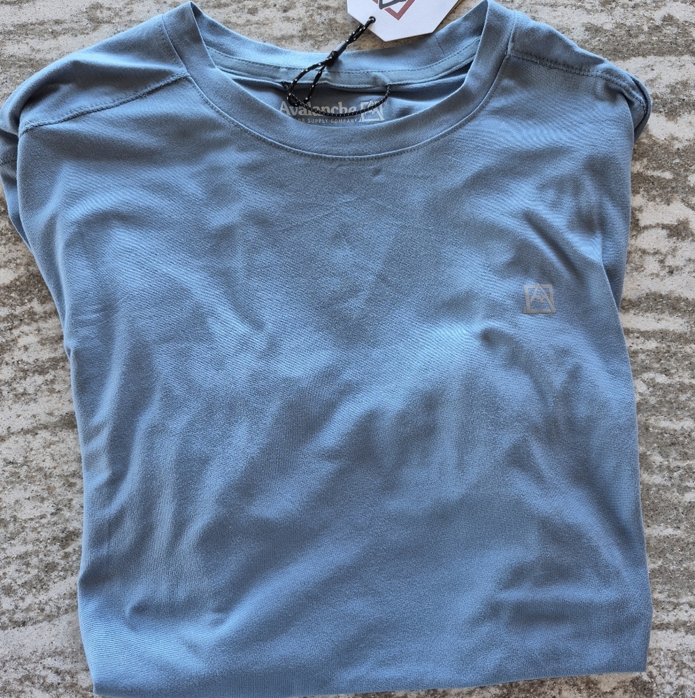 Avalanche Men's Performance T-Shirt Size Medium NEW - Picture 2 of 2